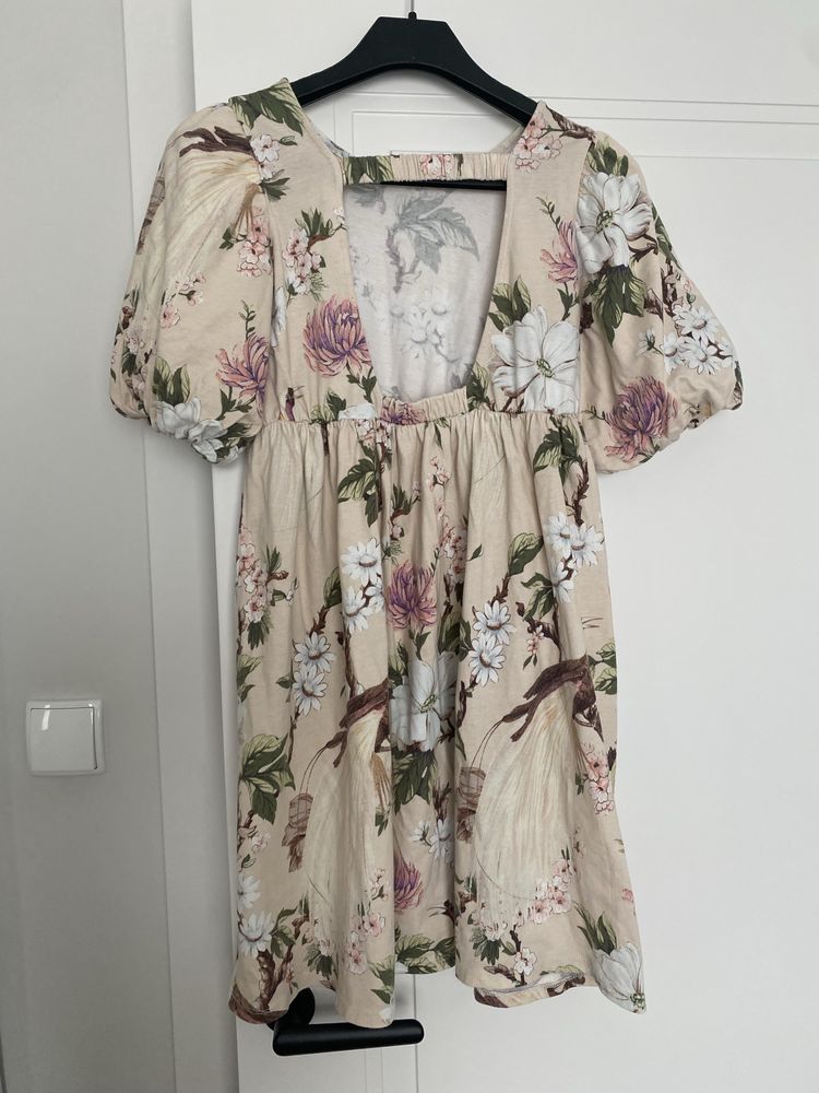 Sukienka dziewczęca H&m elegancka letnia ptaki 133-140 cm