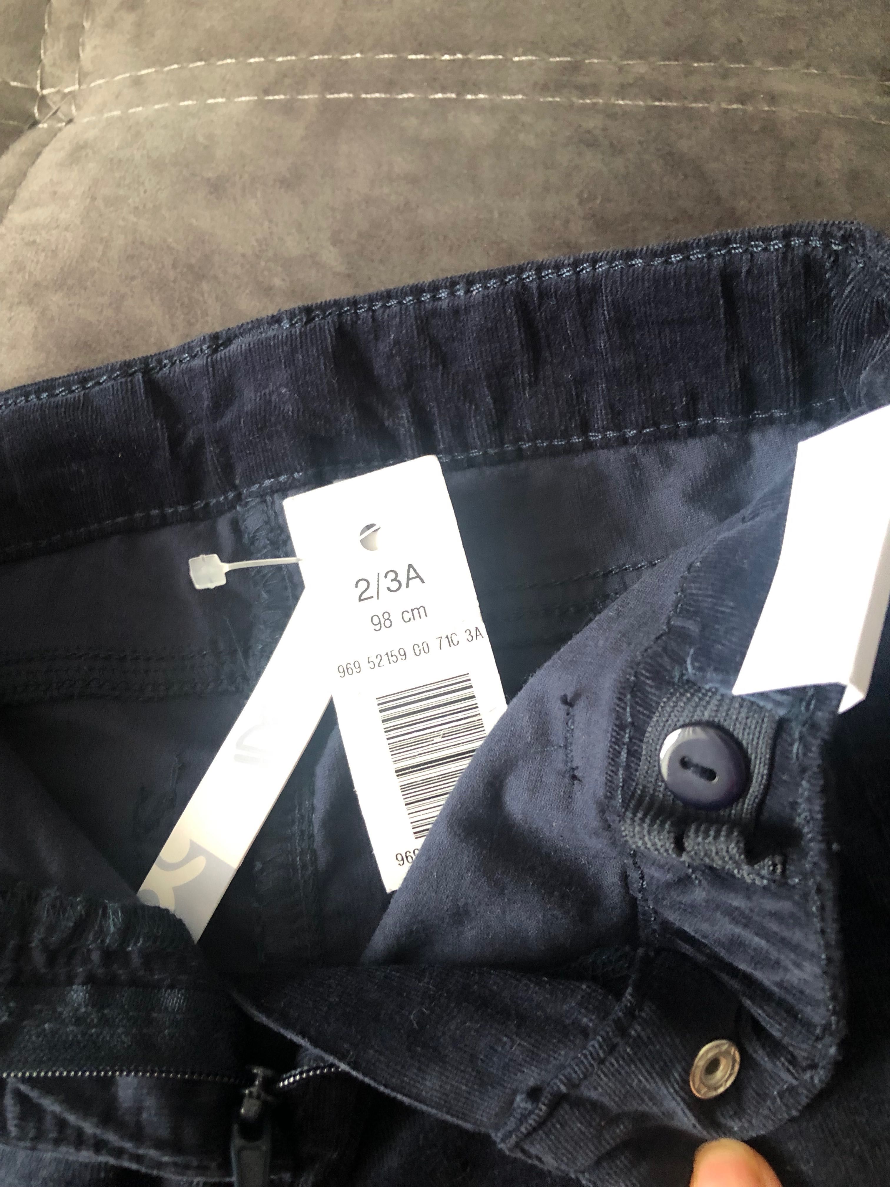 Нові джинси  Idexe на худеньку дівчинку темно синього кольору 98 р