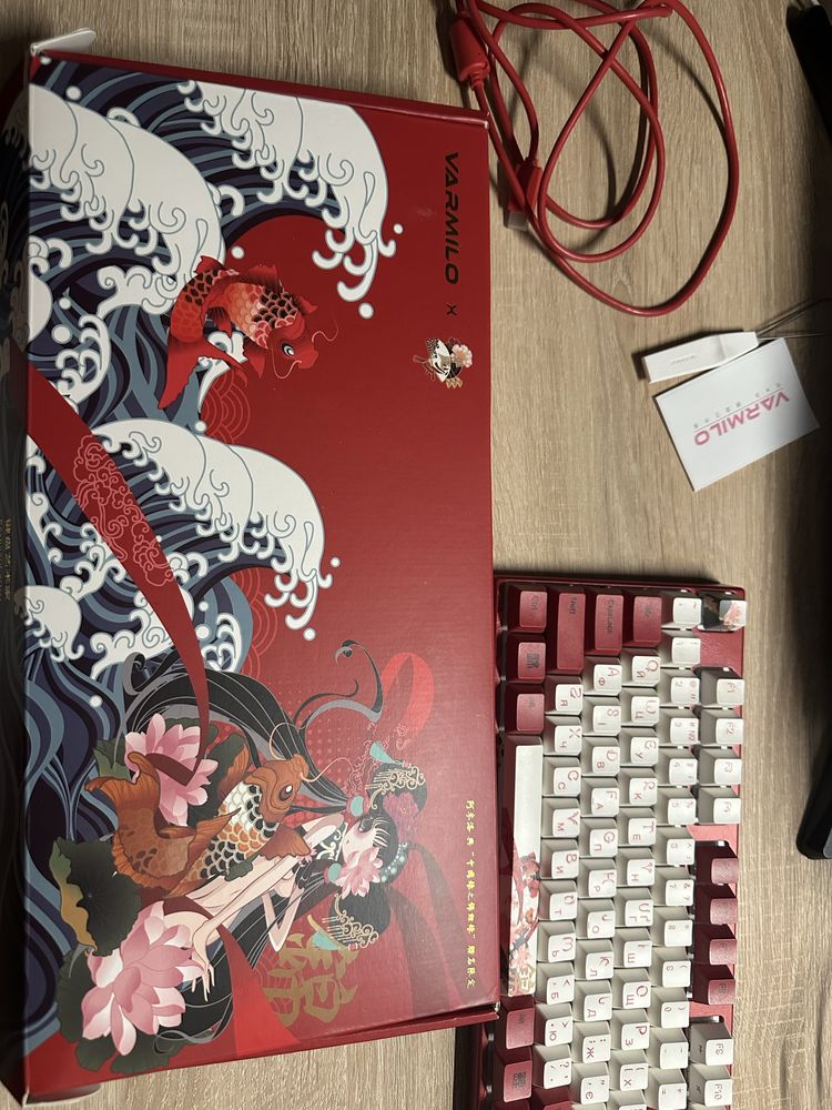 Ігрова клавіатура Varmilo Sakura v2 в ідеально стані