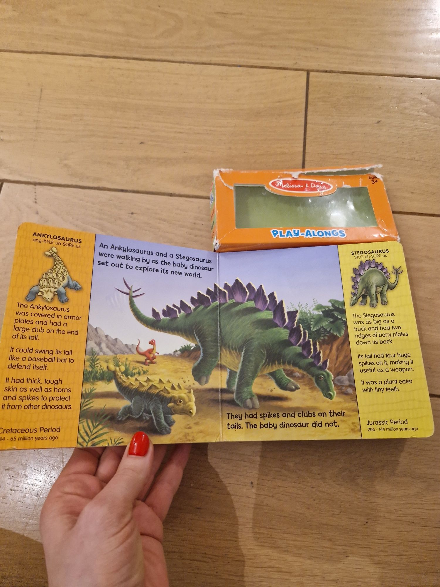 Książka Dinosaurs