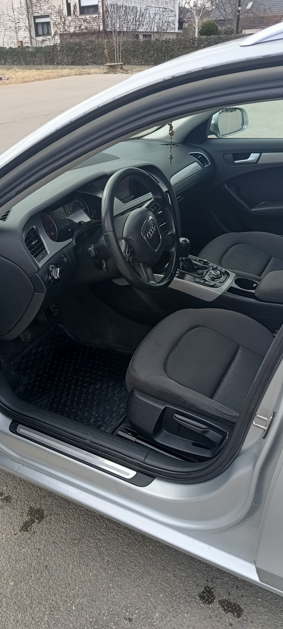 Audi A4 B8 2.0 TDI 143 km CAGA Quattro 2010