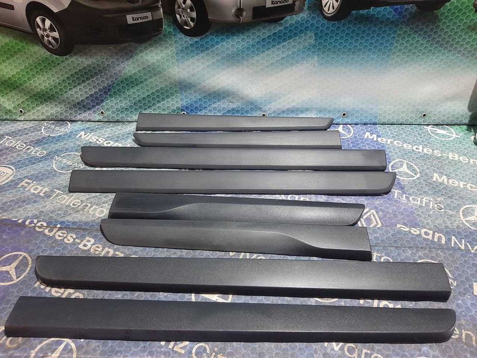 Молдінг Листва Накладка Рено Кенго Renault Kangoo Сітан Citan 08-