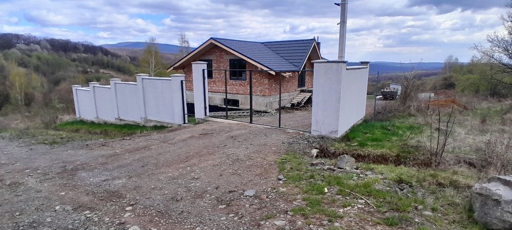 Заміський будинок