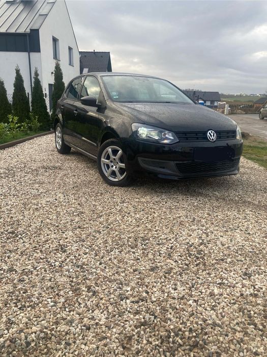 VW polo 4dzwi 2010 1.2 benz maly przebieg