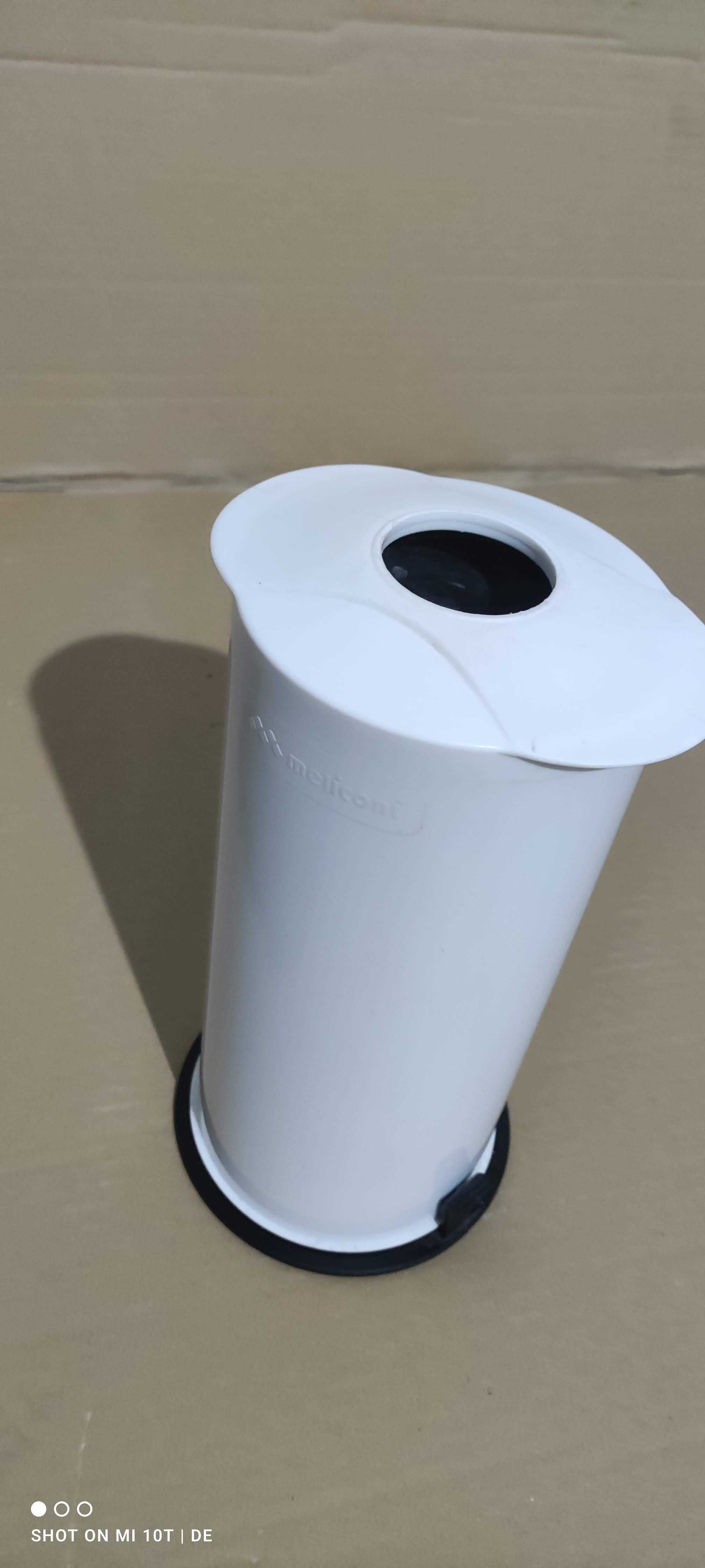 zgniatarka zgniatacz do butelek plastikowych PET