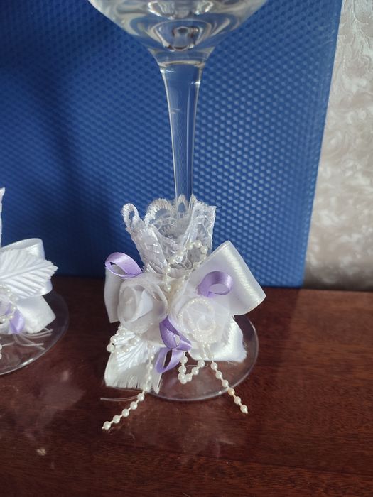 Продаю стоматологическую нить.  Свадебные бокалы.