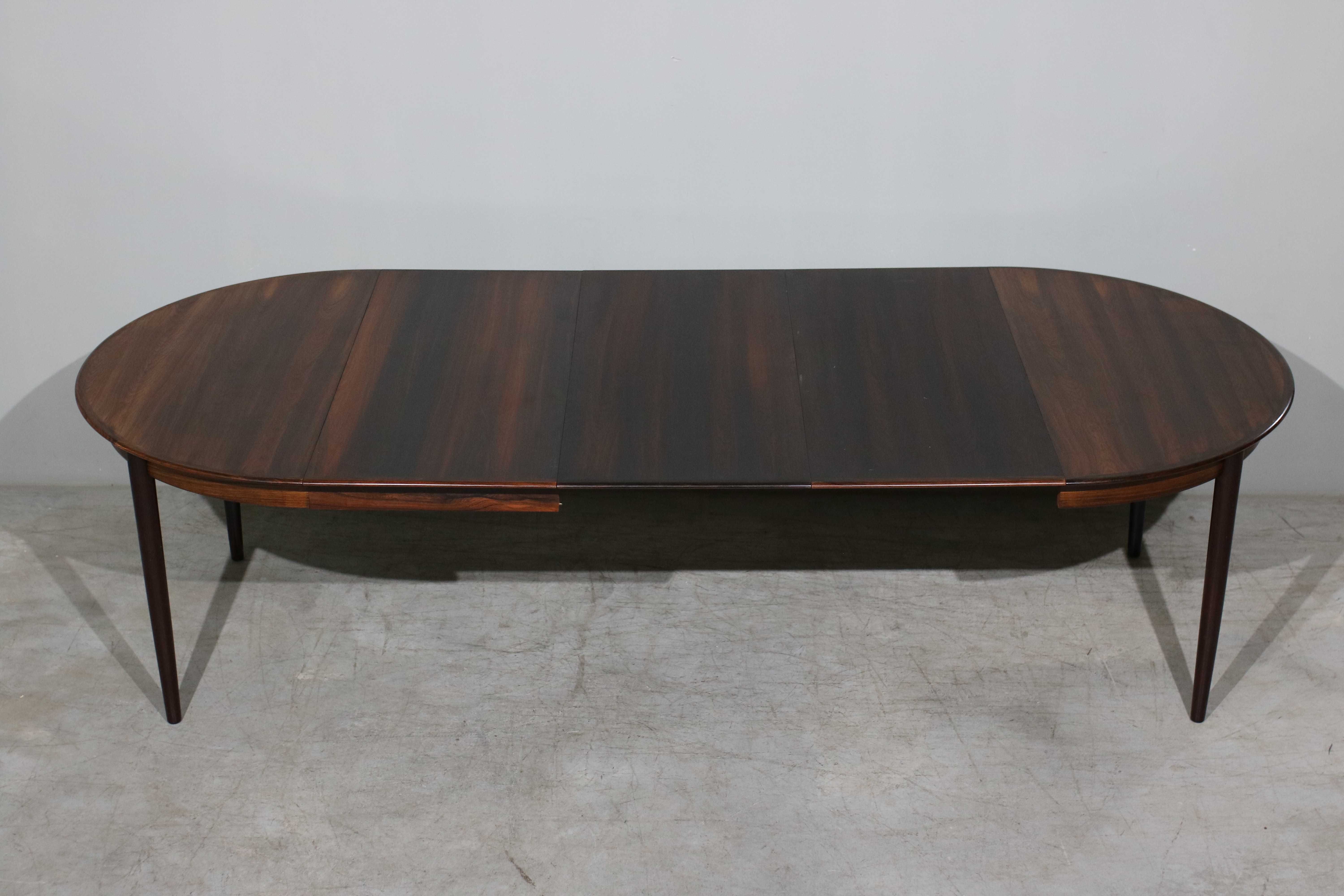 Mesa de jantar extensível Skovmand & Andersen em pau santo | Design