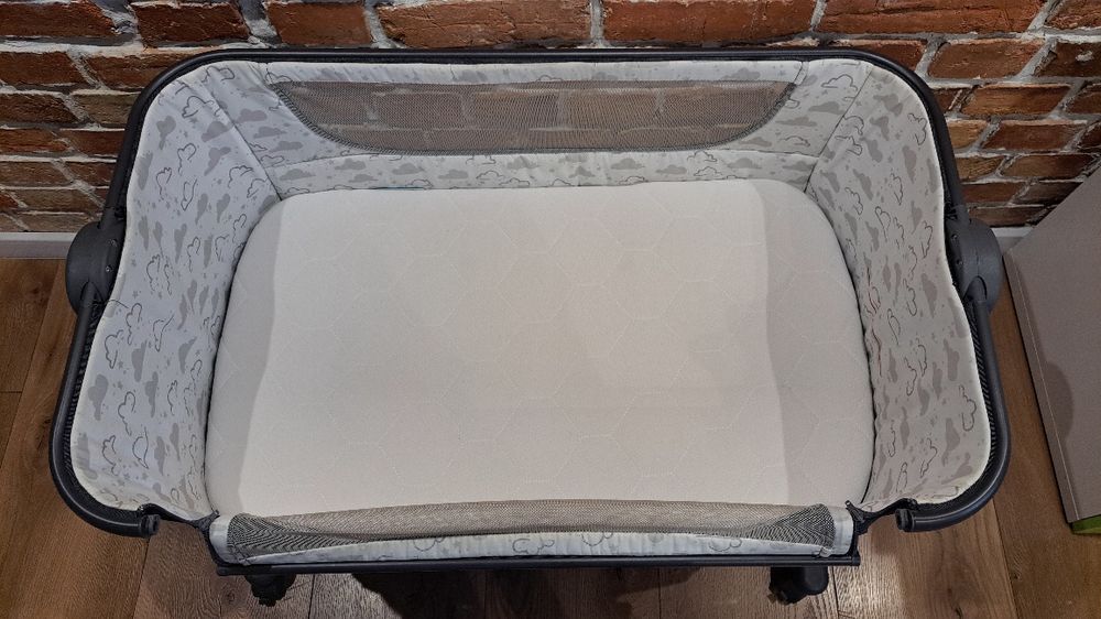 Łóżeczko dostawne