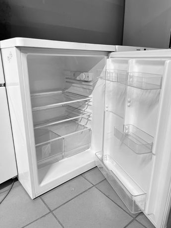 Міні холодильник Indesit t-85