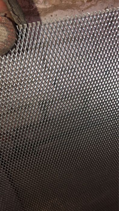 Сітка просічно-витяжна для штукатурки кліток кошниця Сетка просечная