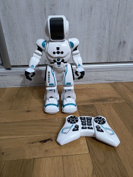 Zdalnie sterowany robot Robbie