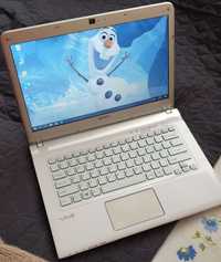 laptop VAIO Sony biały elegancki dysk ssd i3 podświetlana klawiatura