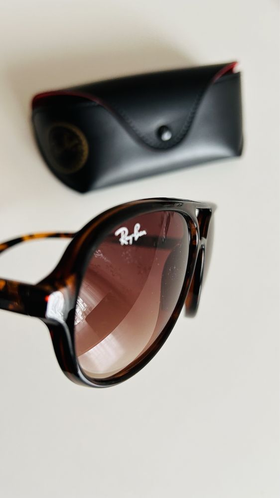 Очки Ray Ban оригинал.