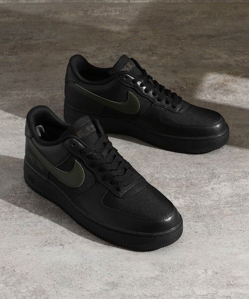 Оригінальні чоловічі кросівки Nike Air Force