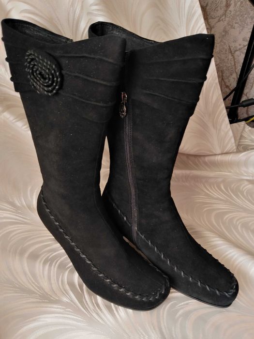 Чоботи жіночі, зимові, натуральний замш