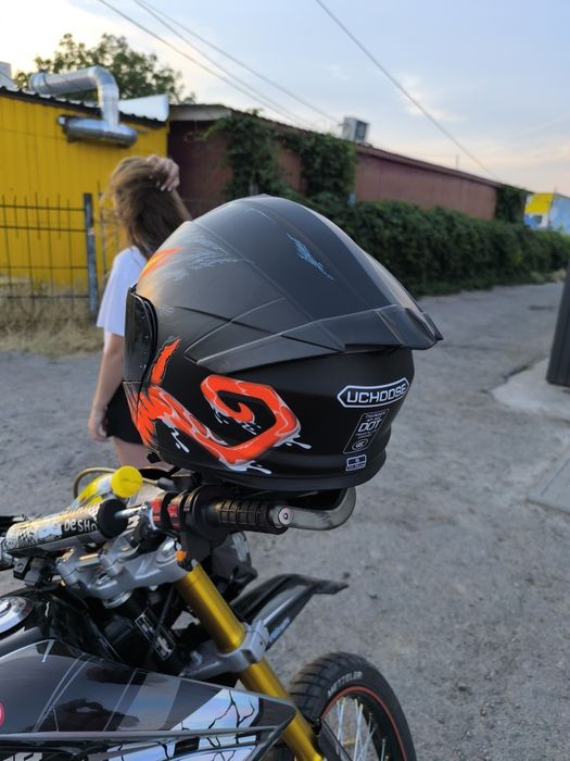 Продам шолом розмір М