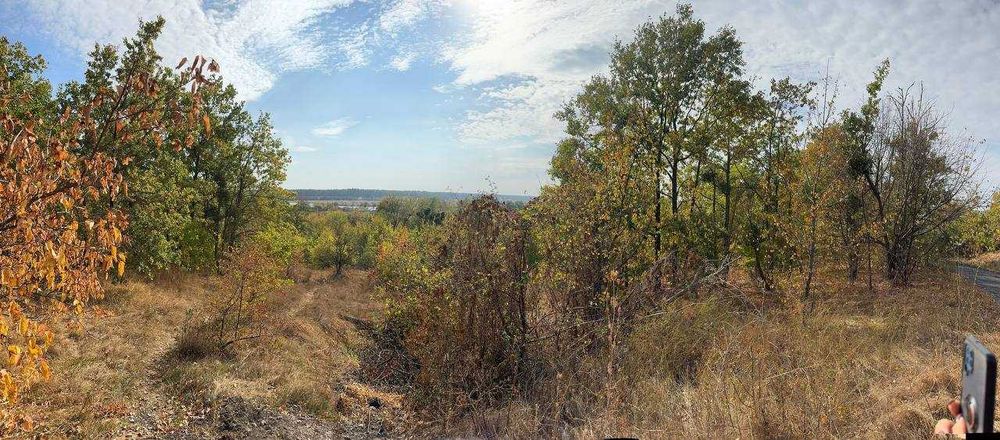 Продам земельный участок 6 соток с подвальным помещением Змиев