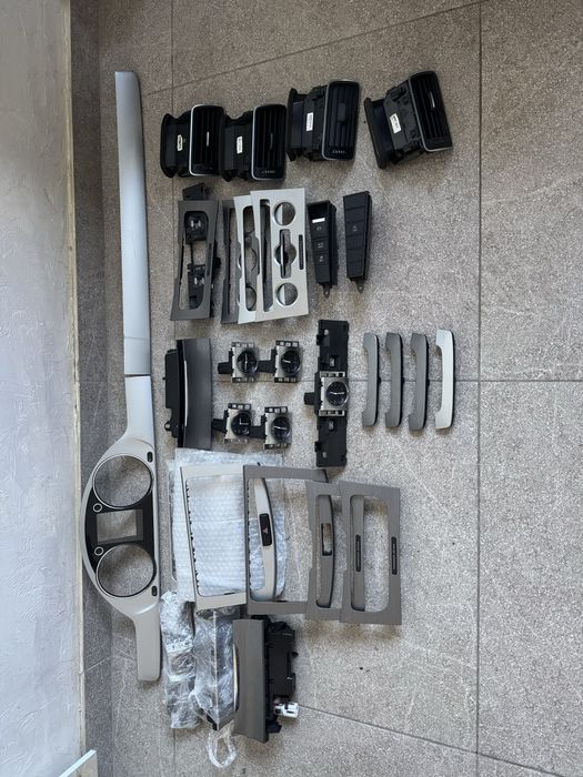 Декор, часи, дифлектор VW Passat B7 Пассат B7