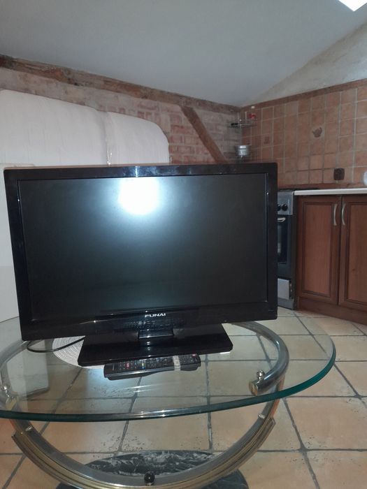 Telewizor funai 26 cali