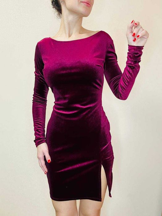 Вечірня велюрова сукня міді бордового кольору М розміру