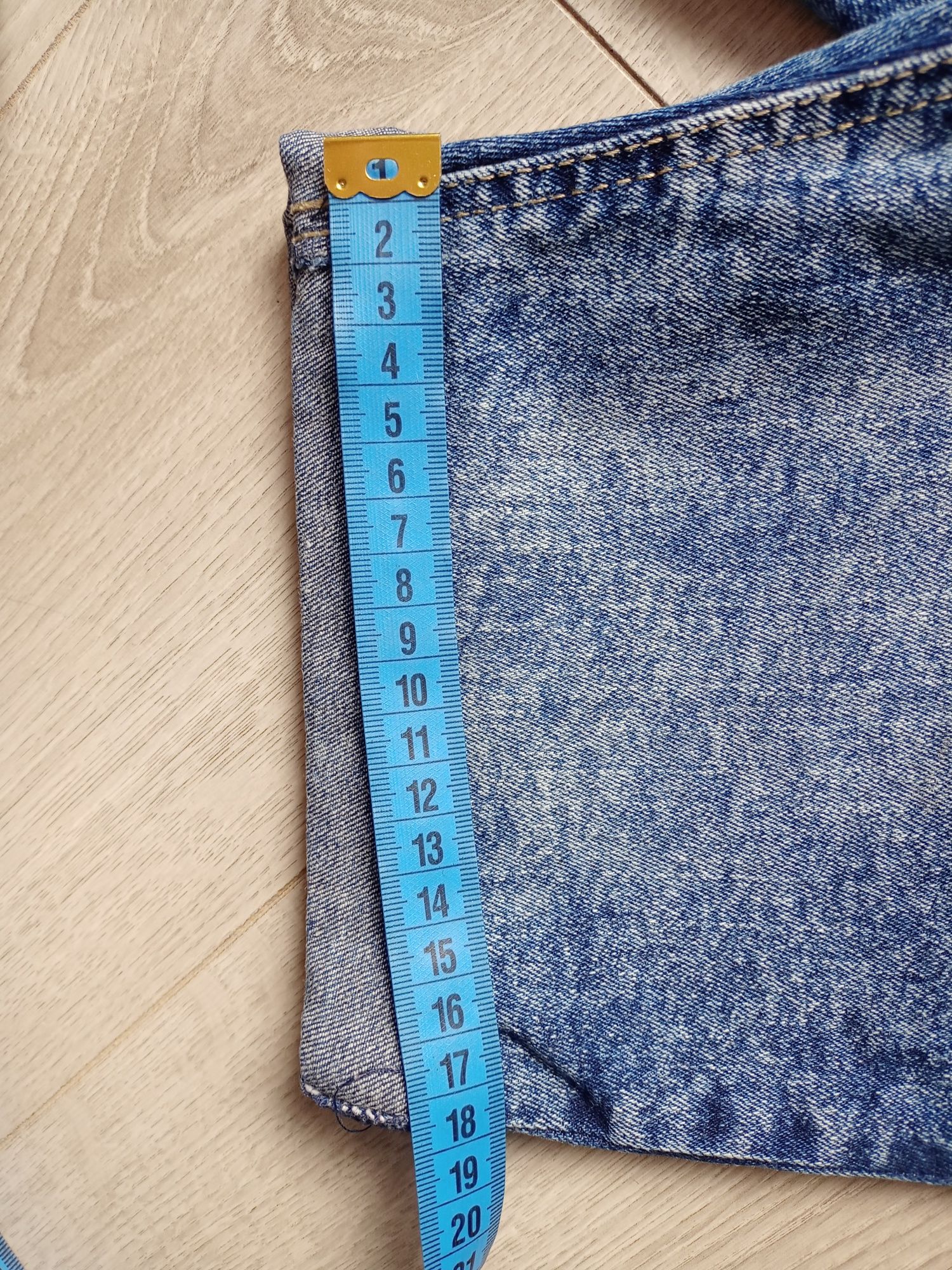 Spodenki jeansowe 146cm