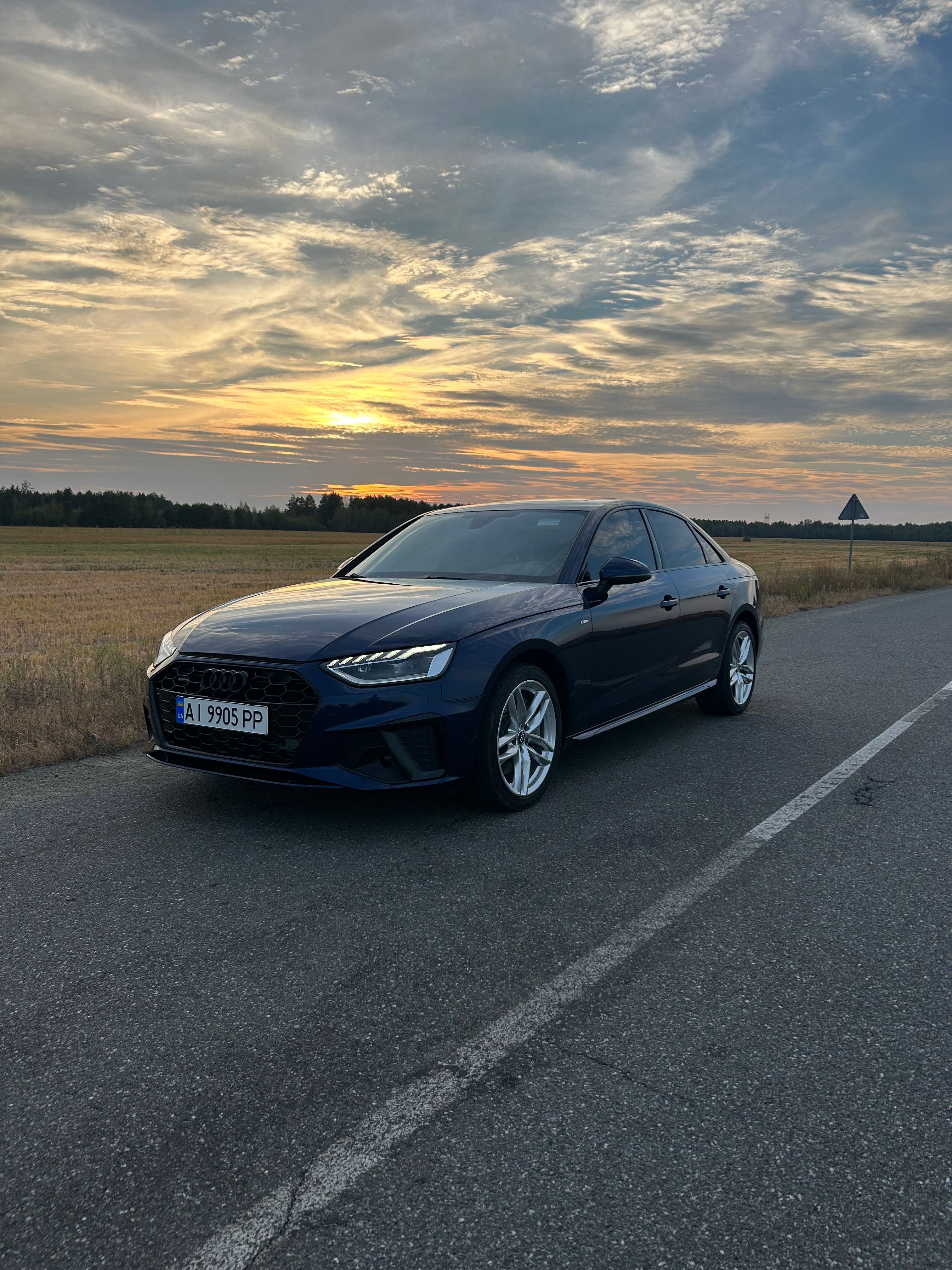 AUDI A4  quattro