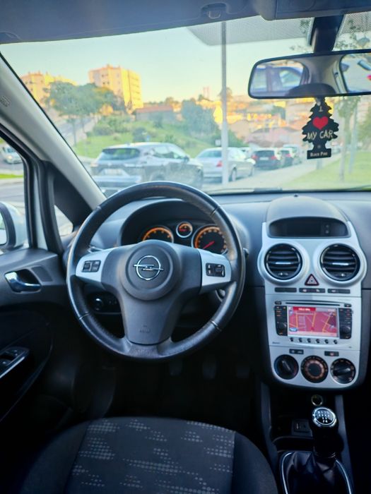 Opel corsa 1.3 CDTi 2013