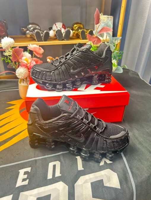 Buty sportowe Nike Shox TL Black R.44