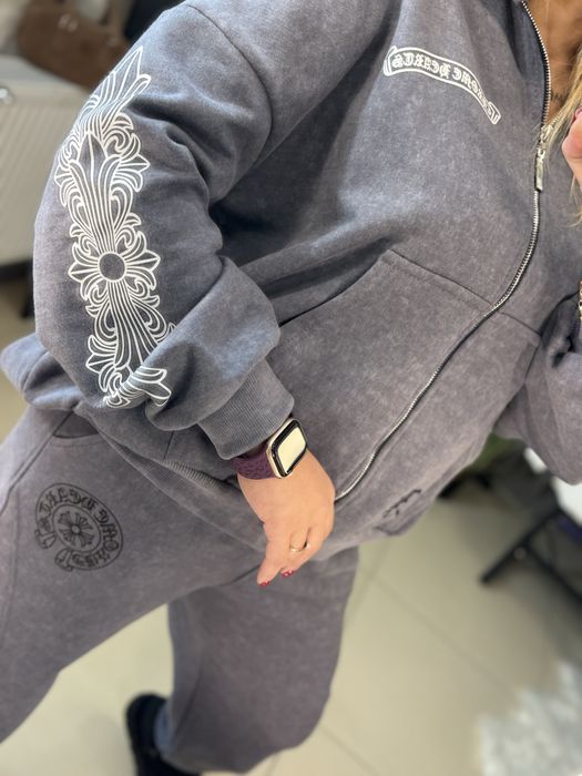 Жіночий костюм ChromeHearts в розмірах