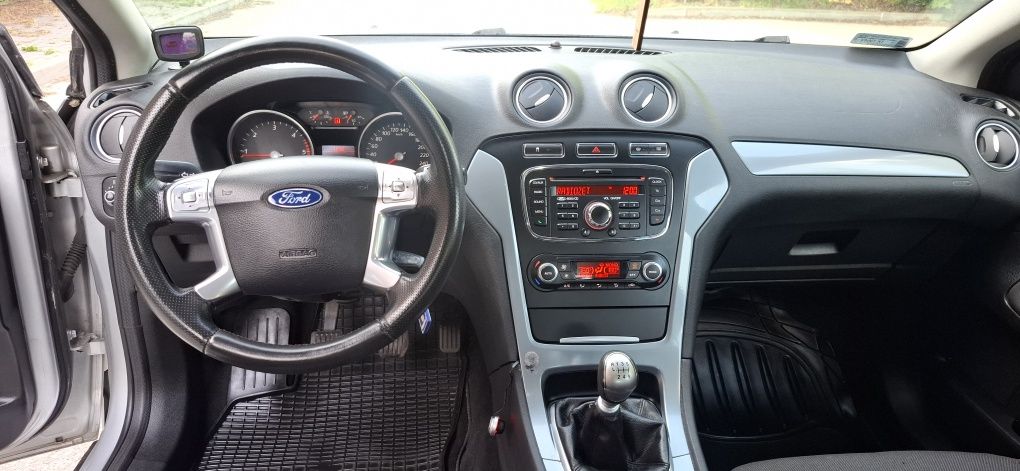 Ford Mondeo mk4 lift 2.0 TDCI 140KM zadbany 2011 rok