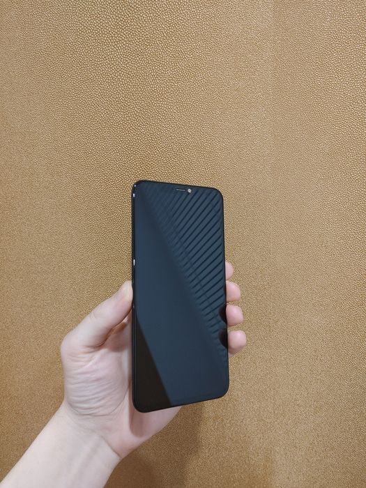 Дисплей iPhone 11 pro max без царапин, всё работает