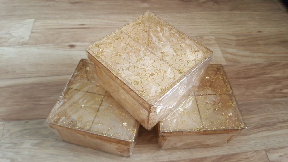 Pudełko ozdobne / szkatułka