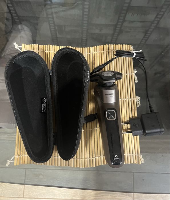 Бритва Philips s 5589 бу