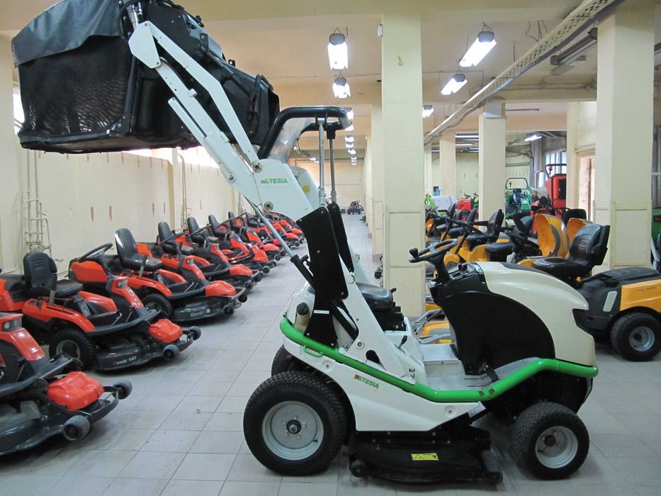 Traktorek Kosiarka Etesia Buffalo 124 4x4 Iseki/John Deere 2018r