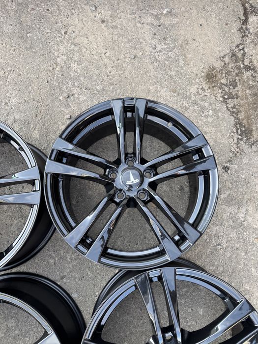 Tesla Model 3 диски R18