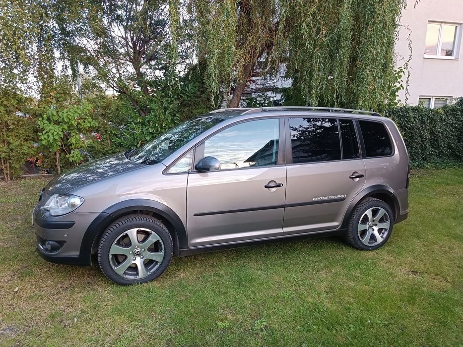 Volkswagen Touran VW Touran Cross DSG 170 KM 7 miejscowy