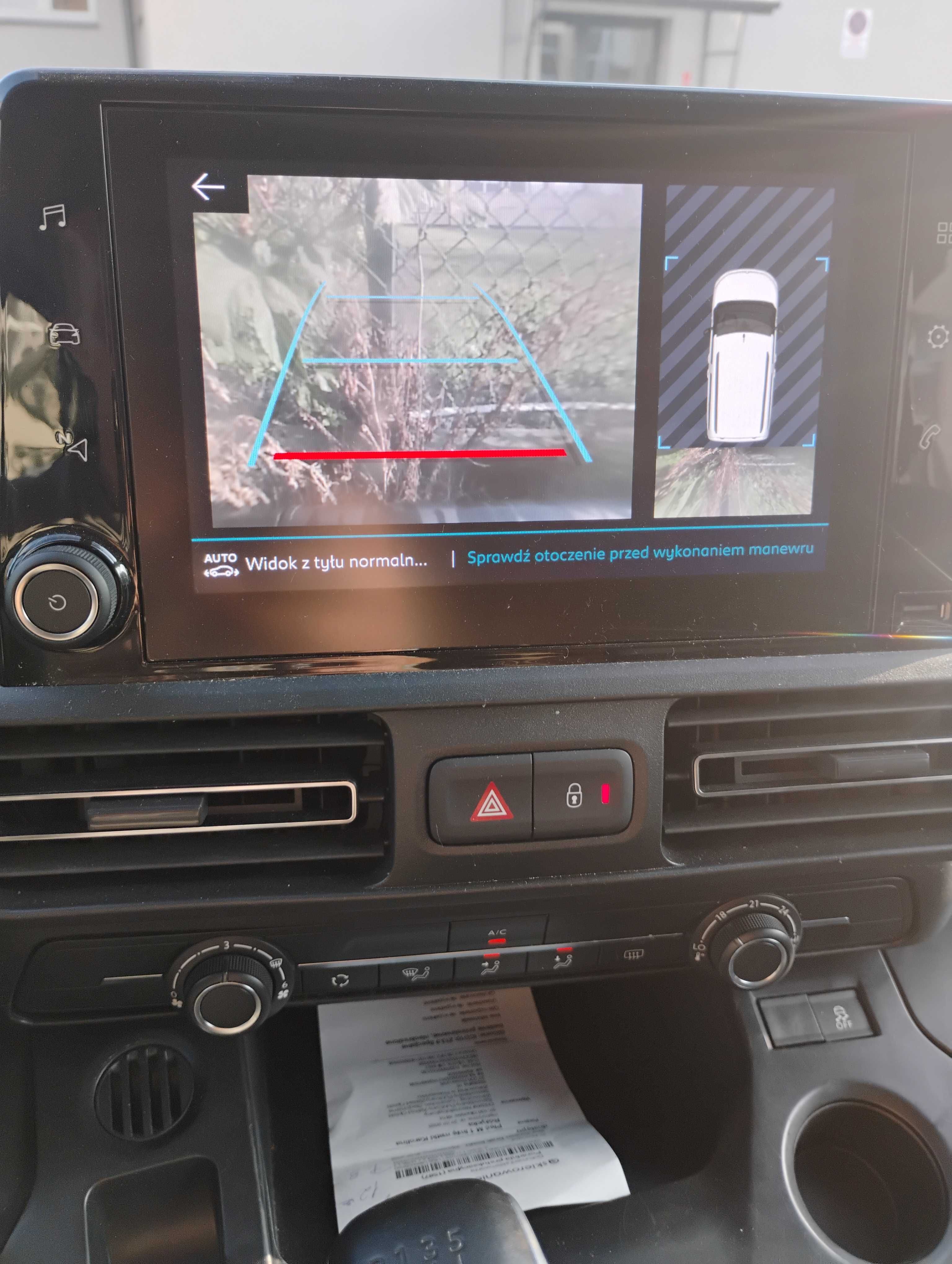 Citroen Berlingo do przewozu niepełnosprawnych na wózku inwalidzkim