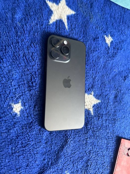 Iphone 15 pro max пві року користуаня є гарантія