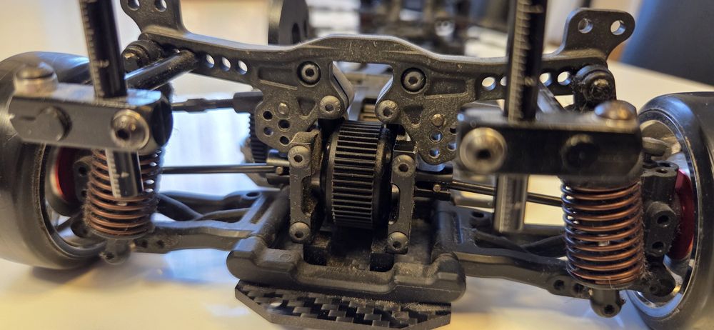 Yokomo YD2-S drift RC + serwo gratis