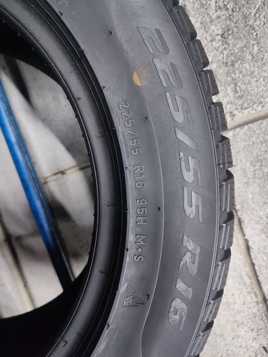 Зимові шини 225/55 R16 PIRELLI