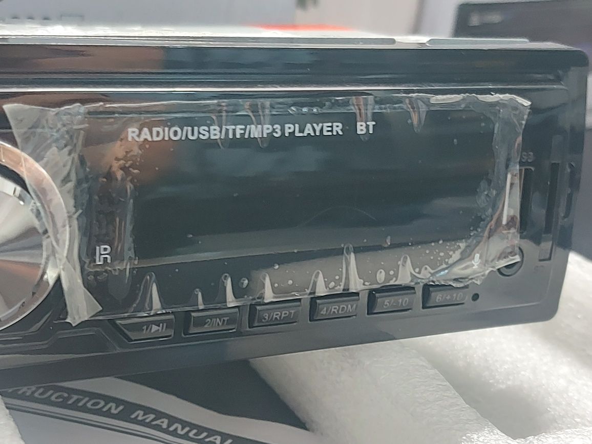 Nowe radio samochodowe do każdego auta 2xusb bluetooth aux pilot