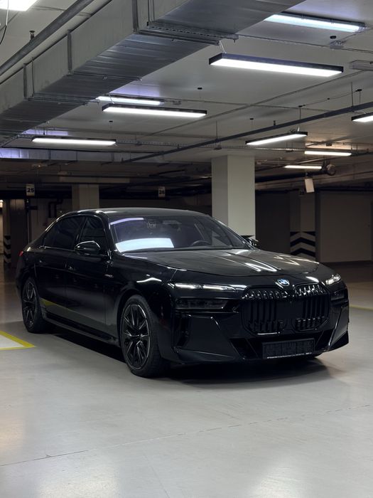 BMW 760i MHEV Steptronic xDrive