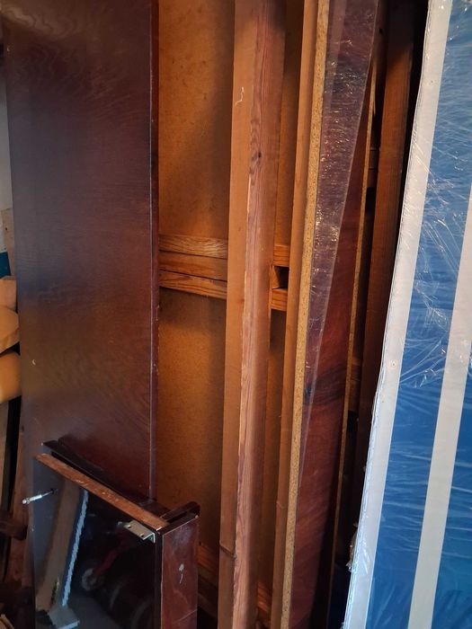 Продам кровать - тахту.