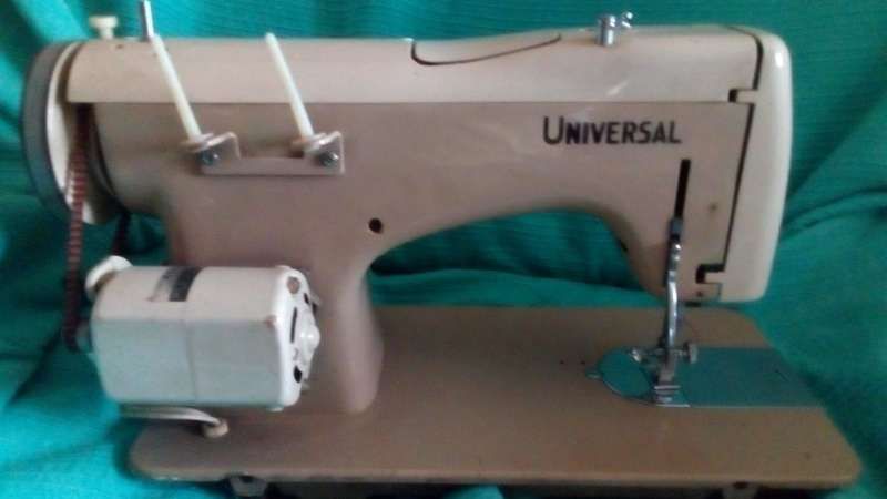 Maquina costura Universal Automatic