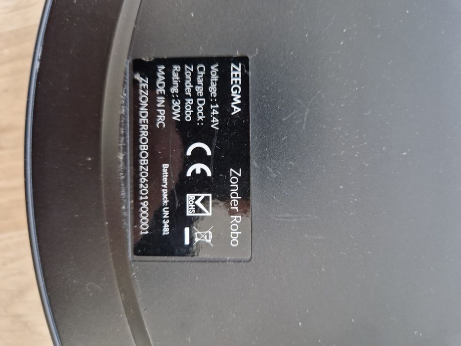 Robot sprzątający zeegma