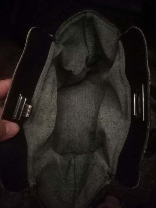 Чорна маленька сумочка