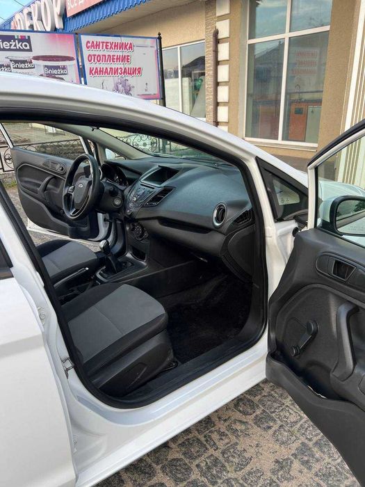 Ford Fiesta 2019 року, 1,6 л, газ-бензин
