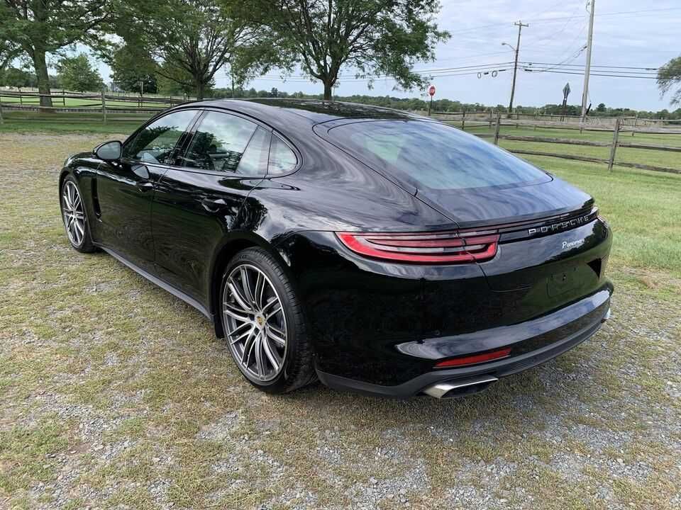 2018 Porsche Panamera