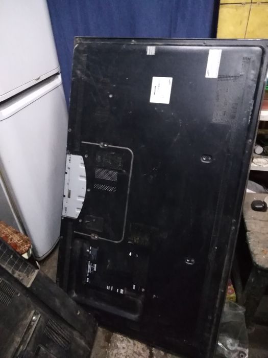 Два телевизора Самсунг, плазма, на запчасти