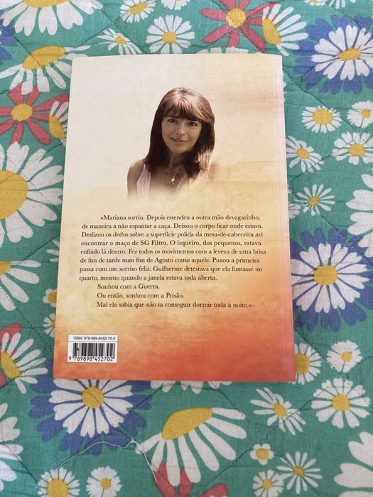 Livro de Clara Pinto Correia